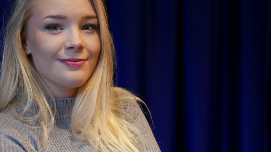 Kristina Keyyo Petrushina - Framgångsrik bloggare och programledare